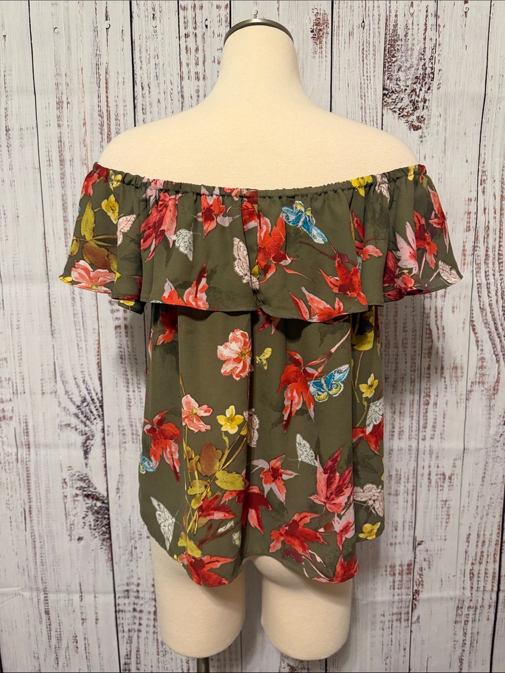 Maeve by Anthropologie Olive Cold-Shoulder Floral & Butterfly Ruffle Top - Picture 5 of 7